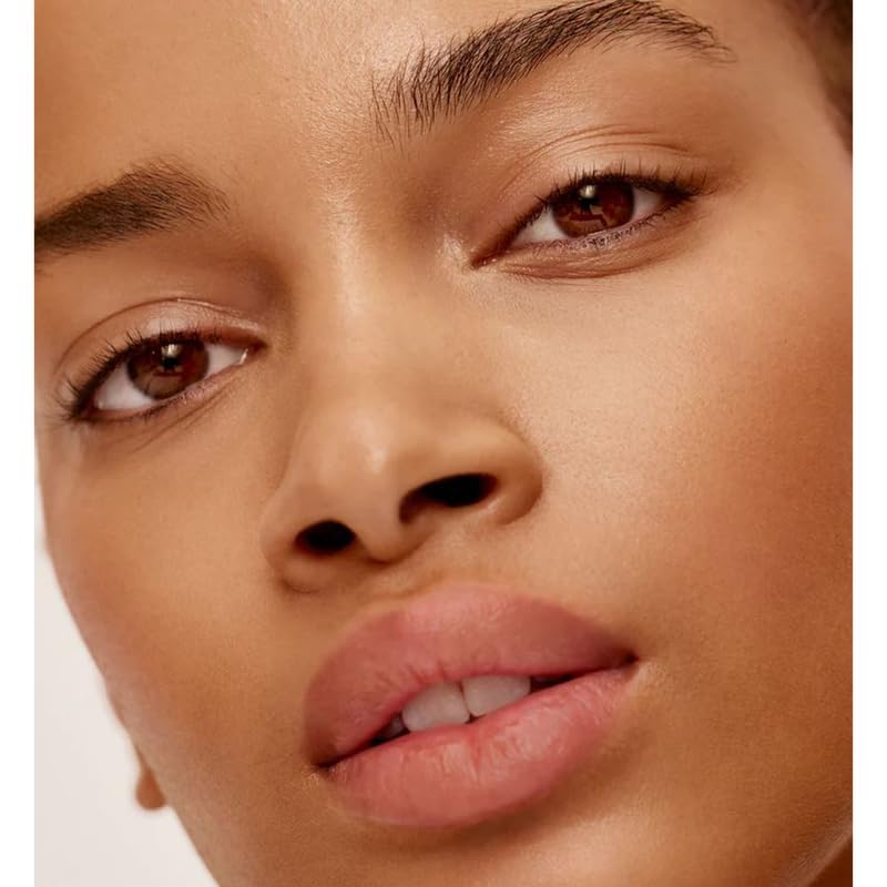 Westman Atelier Vital Pressed Skincare Blurring Talc-Free Setting Powder Dune