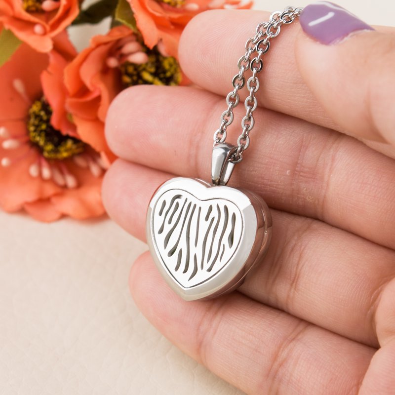 Essential Oil Diffuser Necklace Aromatherapy Jewelry with Reusable Pads - Silver, Gold, Rose Gold