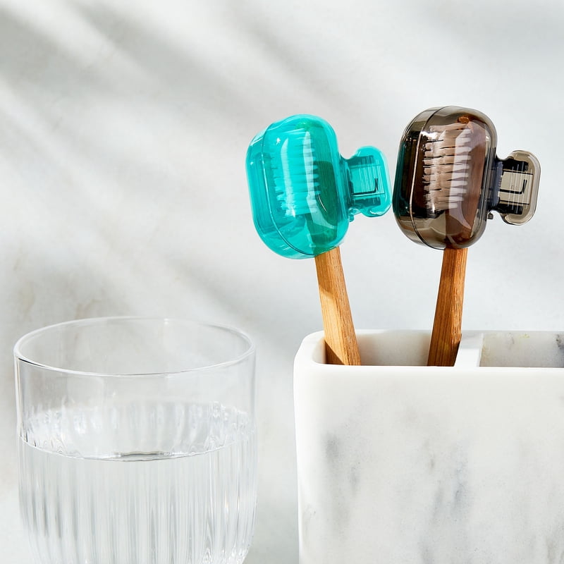Multipack Clip-On Toothbrush Protectors with Sealed Mint Pods - Travel Friendly