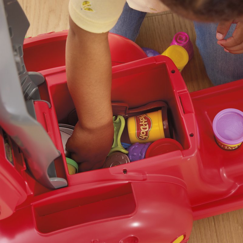 Play-Doh Pizza Delivery Scooter Playset for Kids Ages 3-5 with Modeling Compound