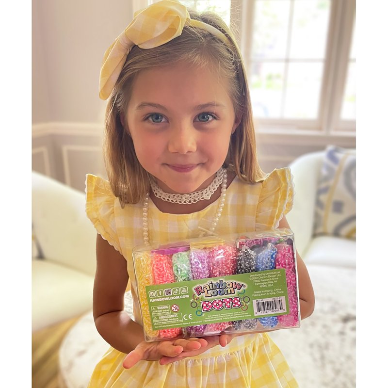 Rainbow Loom Rubber Band Treasure Box Craft Kit with 8,000 Bands & Clips