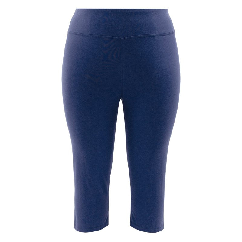 Plus Size Women's Active Capri Leggings with Moisture-Wicking Tech