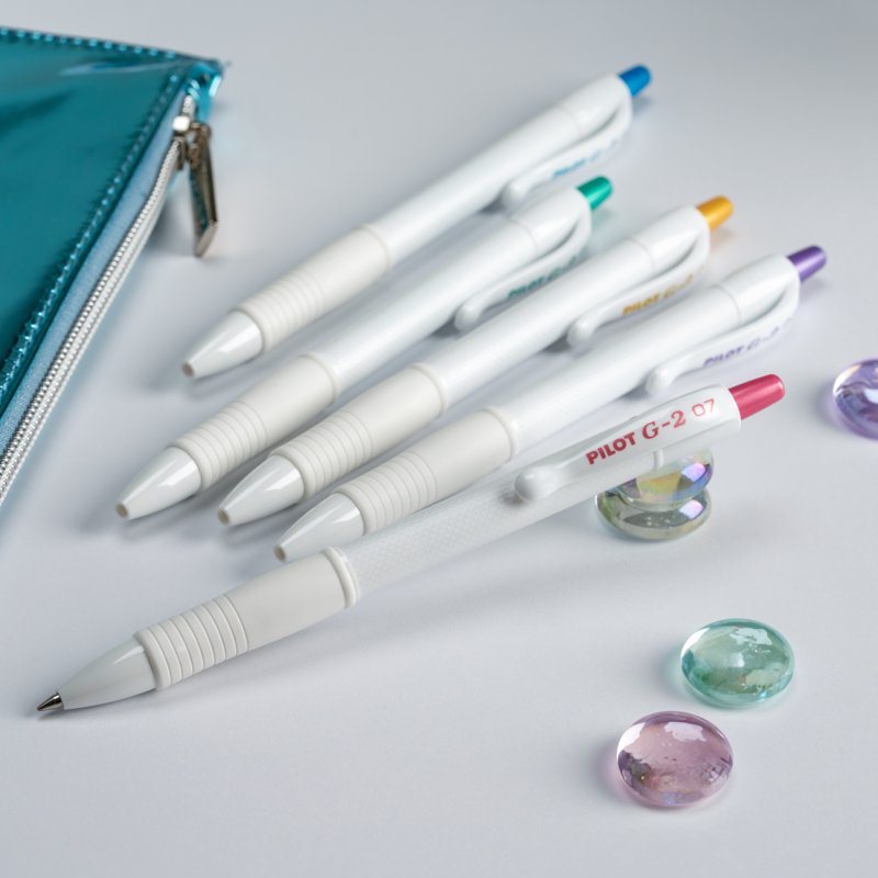 Gel Pen Set - 5 Count 0.7mm Assorted White Metallic Ink, Retractable
