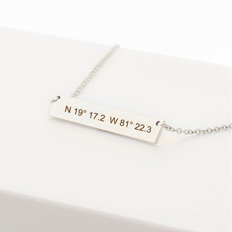 Personalized Silver, Gold & Rose Gold Engravable Name Necklace - Custom Bar Pendant for Women