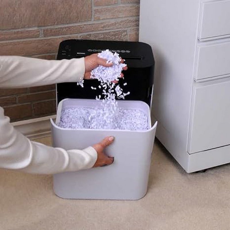 Micro Cut Paper Shredder with 4.5 Gallon Pull-Out Bin - Anti Jam Office & Home Use