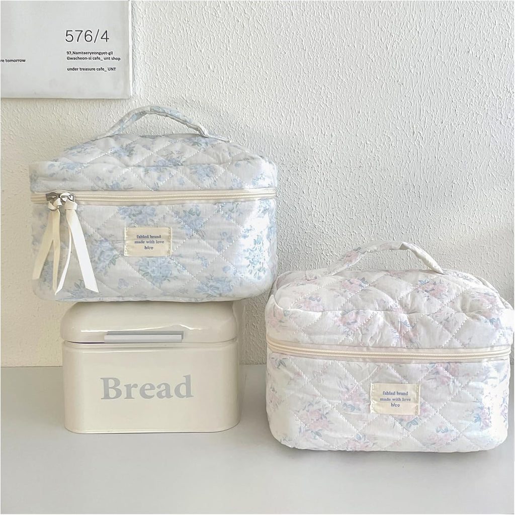 uekeboag Large Travel Quilted Makeup Bag for Women, Floral Cotton Cosmetic Bag, Coquette Aesthetic Floral Toiletry Organizer Bag