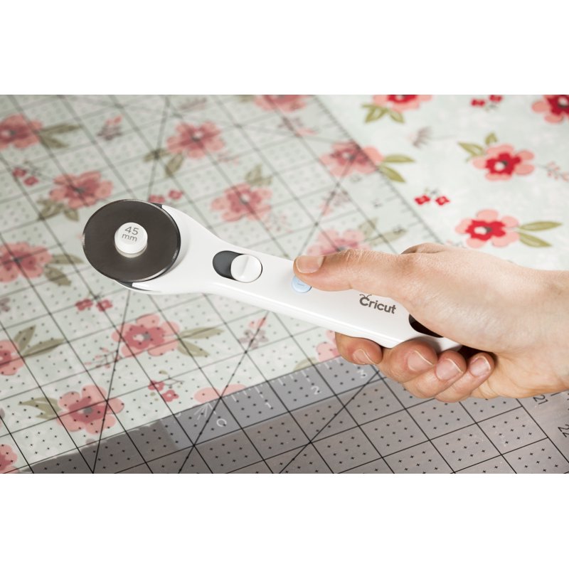 45mm Rotary Cutter for Fabric Cutting - Precise, Safe & Comfortable Handle