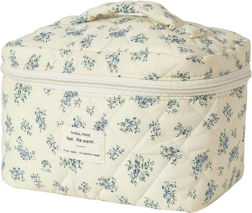 uekeboag Large Travel Quilted Makeup Bag for Women, Floral Cotton Cosmetic Bag, Coquette Aesthetic Floral Toiletry Organizer Bag