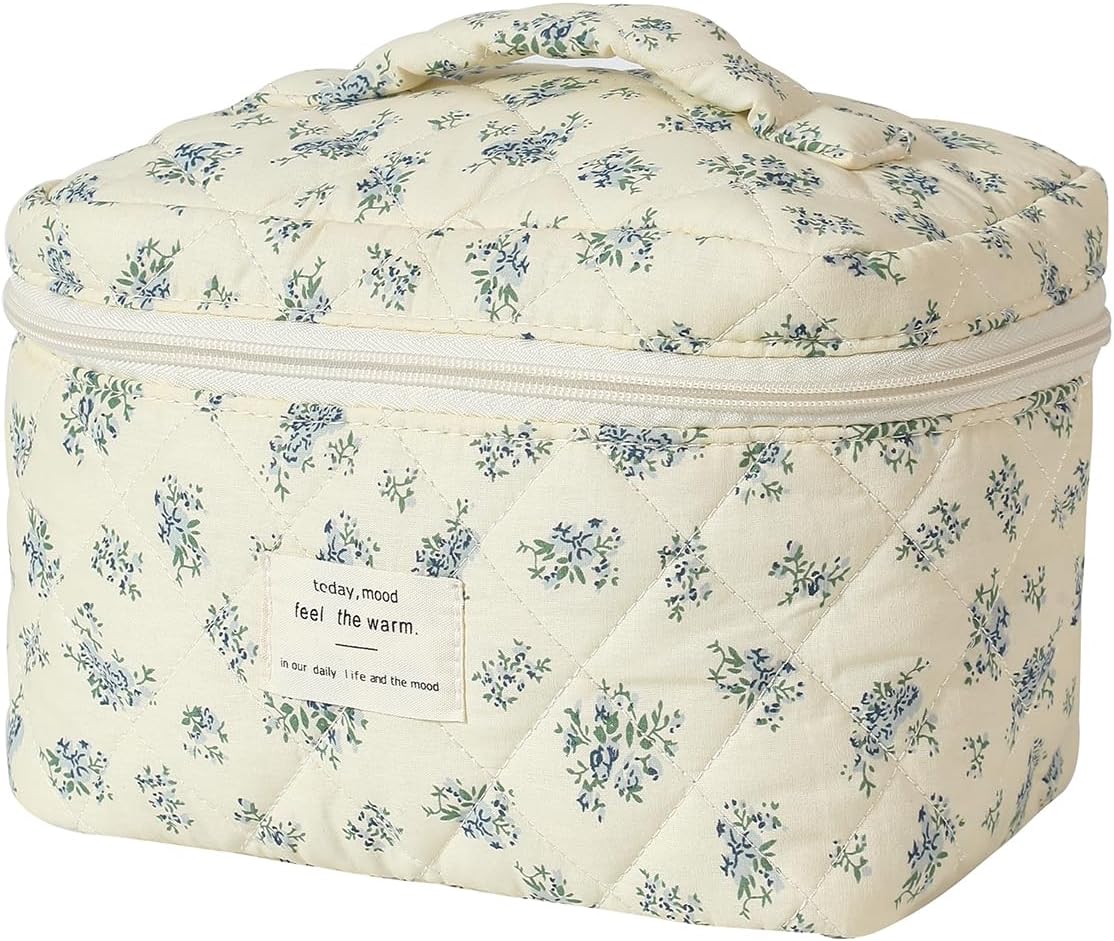 uekeboag Large Travel Quilted Makeup Bag for Women, Floral Cotton Cosmetic Bag, Coquette Aesthetic Floral Toiletry Organizer Bag