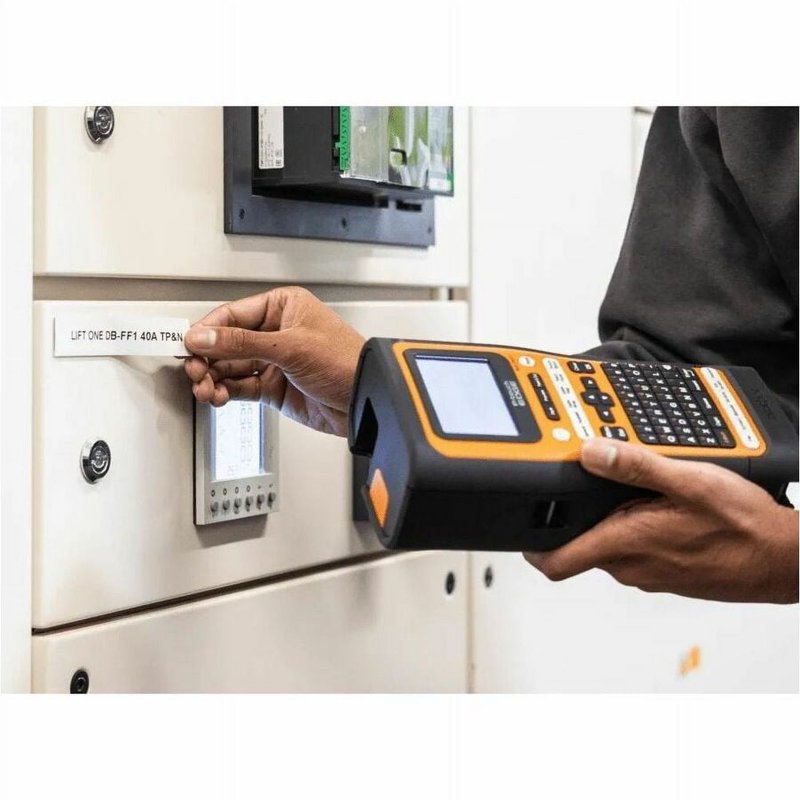 Brother Electronic Label Maker PT-E560BT with Bluetooth & Laminated Labels