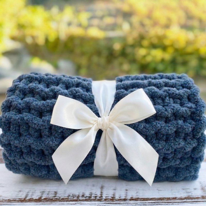 Chunky Chenille Yarn for Hand Knitting - Soft Thick Polyester for Blankets, Pillows & Pet Beds