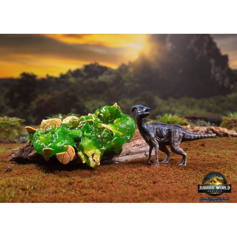 Jurassic World Rebirth Smash N Hatch Dinosaur Egg Toy with 8 Pop N Lock Dinosaurs