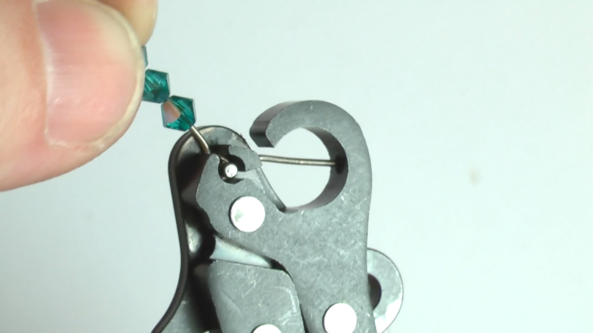 Jewelry Making Looping Pliers - Create & Trim 1.5mm Consistent Loops with Wire Cutter