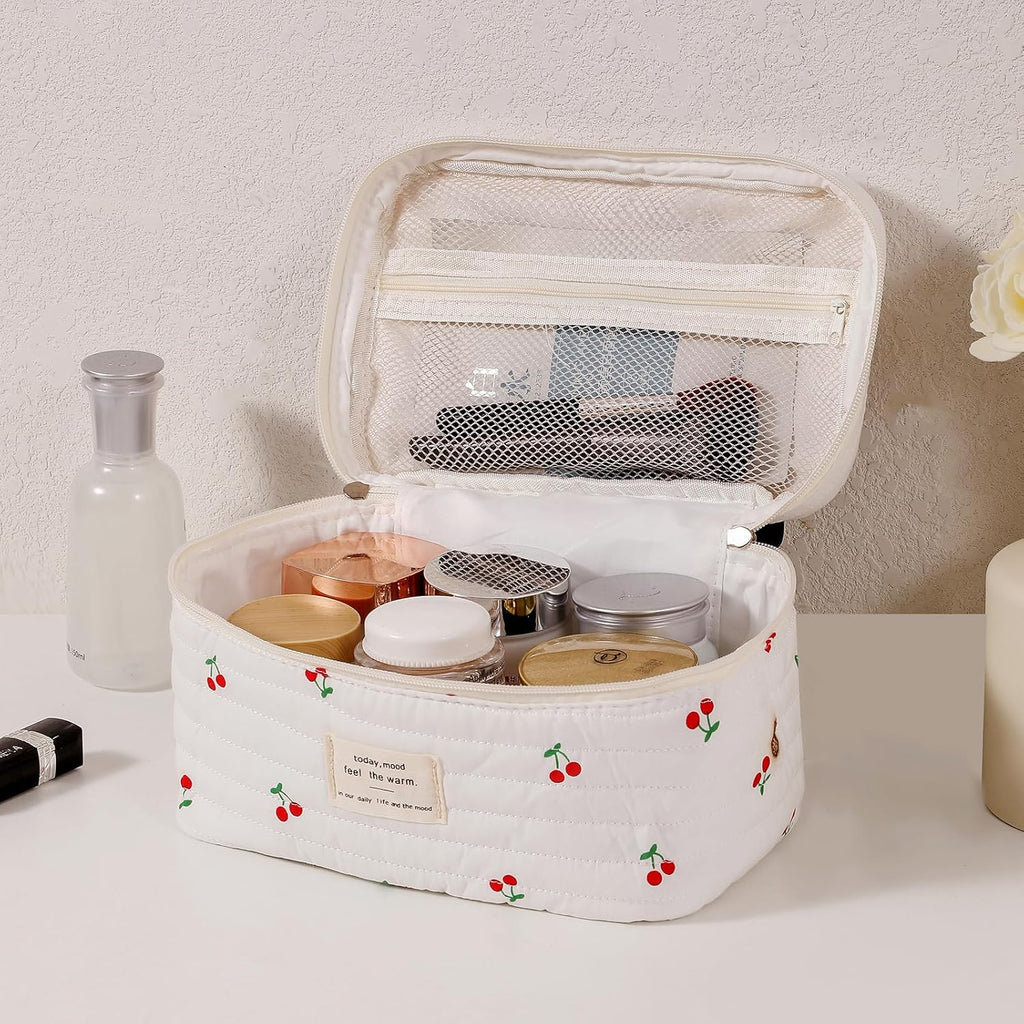 uekeboag Large Travel Quilted Makeup Bag for Women, Floral Cotton Cosmetic Bag, Coquette Aesthetic Floral Toiletry Organizer Bag