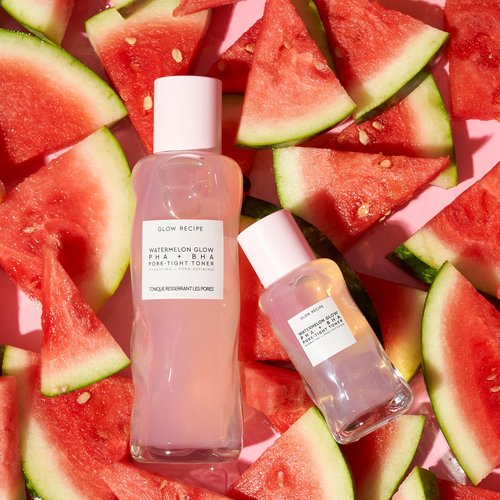 Glow Recipe PHA + BHA Face Toner - Korean Skin Care Toner, Pore Minimizer & Facial Exfoliator for Glass Skin - Tightening & Hydrating Skincare with Hyaluronic Acid & Watermelon (150ml)