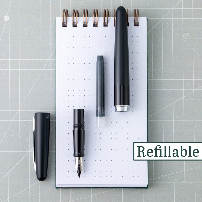 Fountain Pen with Black Gloss Brass Barrel and Medium Nib