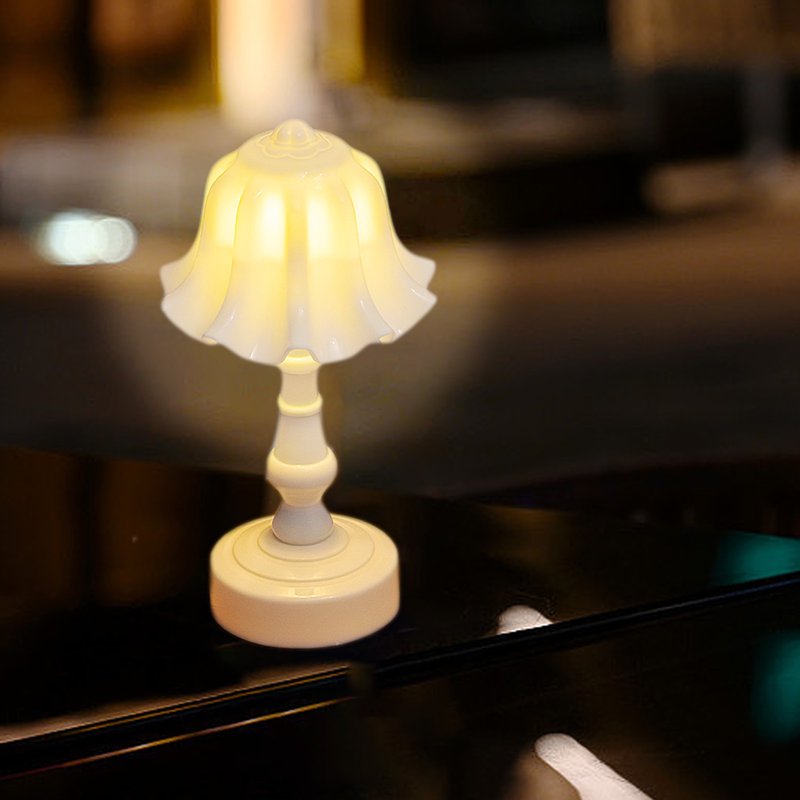 Battery-Powered Bluebells Flower Table Lamp for Bedroom & Desk Decor