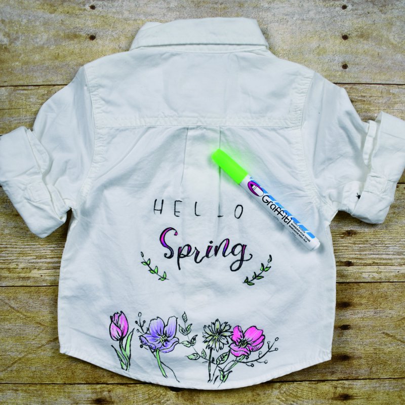 Neon Fabric Marker Set - 6 Permanent Bright Colors for Light Textiles
