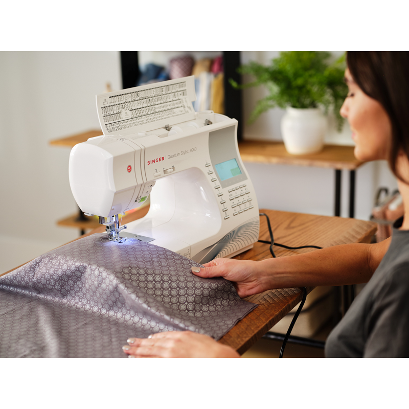 Singer Quantum Stylist 9960 Sewing Machine with Bonus Bundle