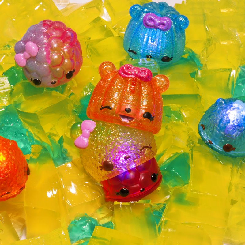 Num Noms Lights Mystery Pack Series 1-2 Characters Toy Set