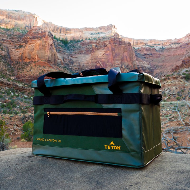 Outdoor Large Capacity Tote Bag for Camping and Travel - Green & Black Variants