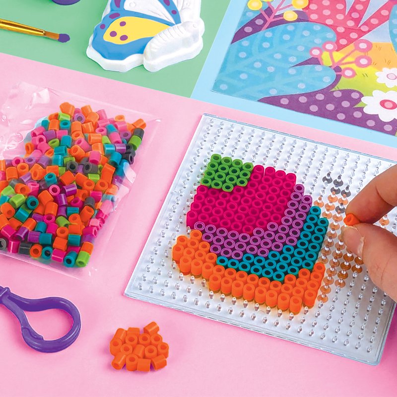 Kids Arts and Crafts Kit with 5 Projects - Creative DIY Set for Kids