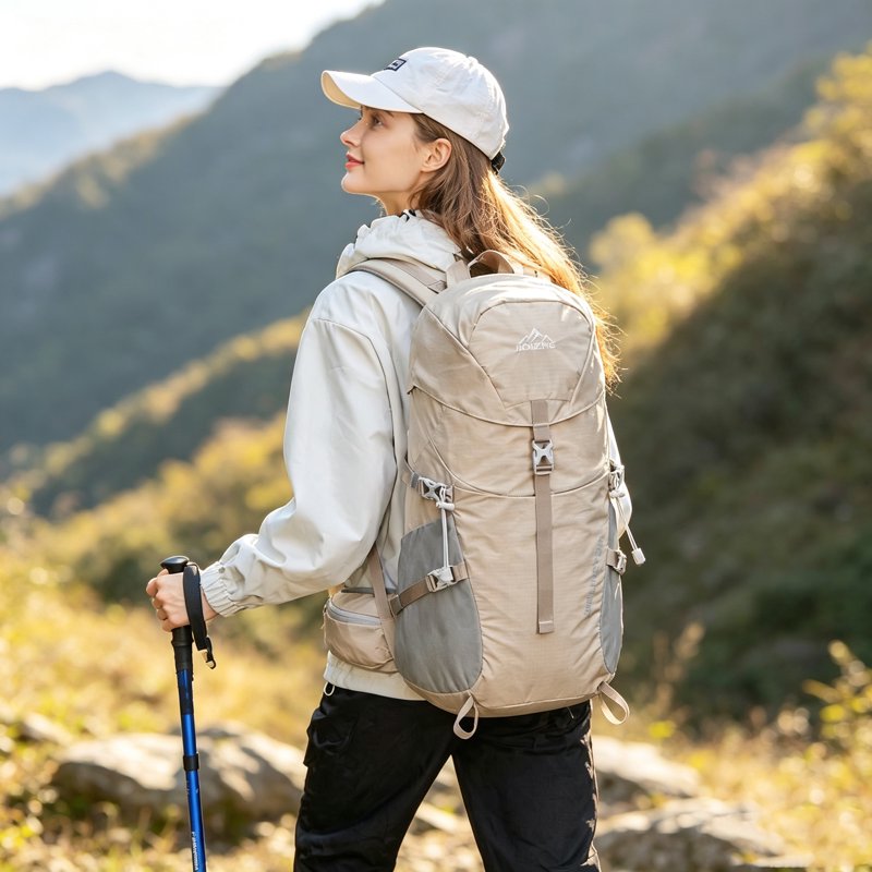 JIDIZHE 32L Hiking Backpack with Internal Frame & Rain Cover - Gray005