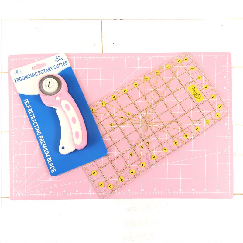 Rotary Cutter Set with 45mm Blade, Self-Healing Cutting Mat & Quilting Ruler