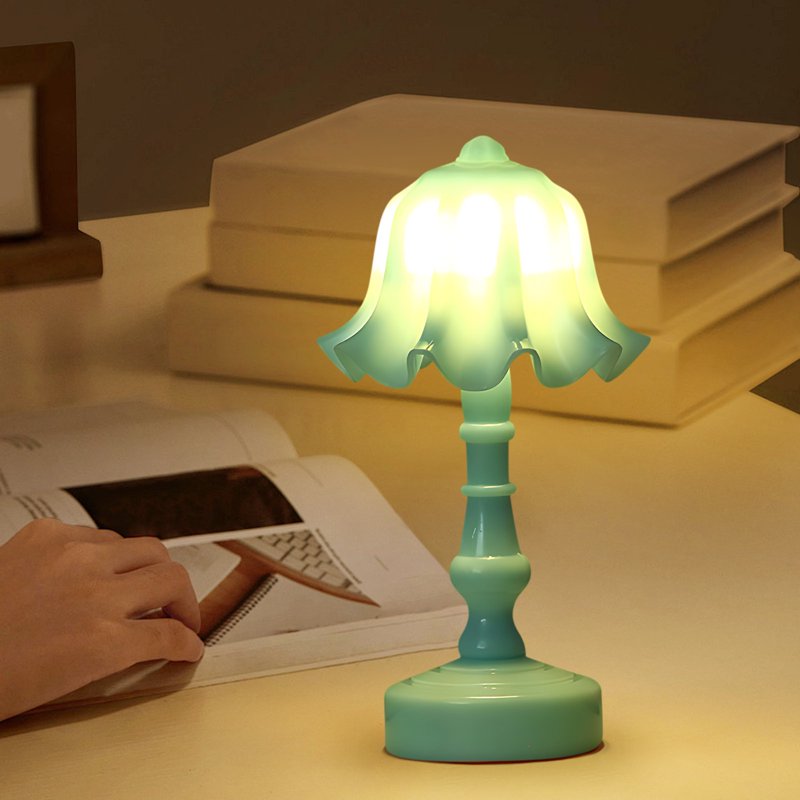 Small Cordless Bedside Lamp - 5.5 Inch Retro Night Light for Bedroom & Living Room