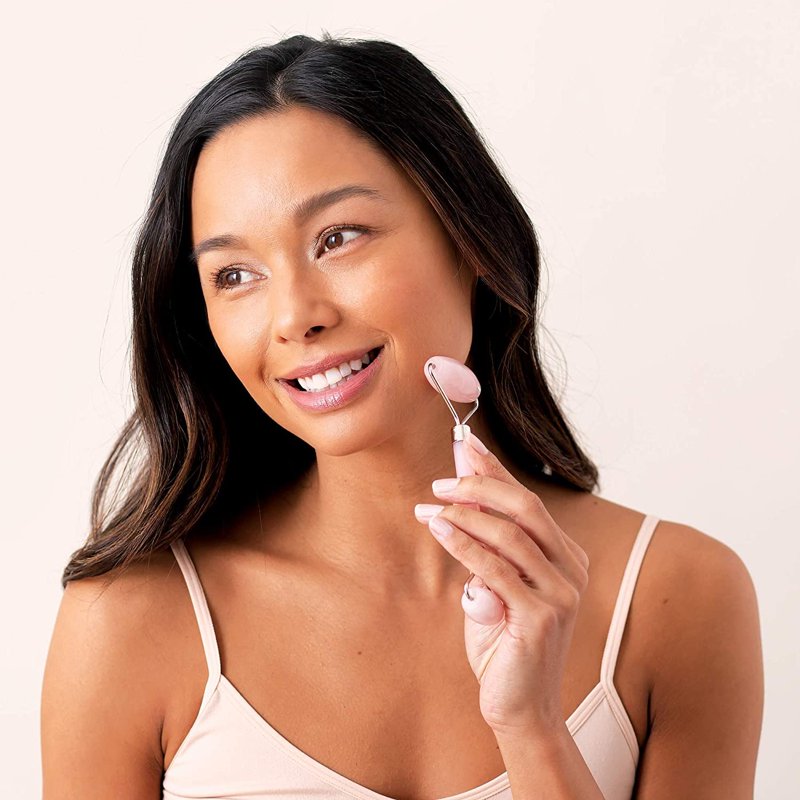 Jade Face Roller for Skin Care, Reduce Puffiness & Dark Circles