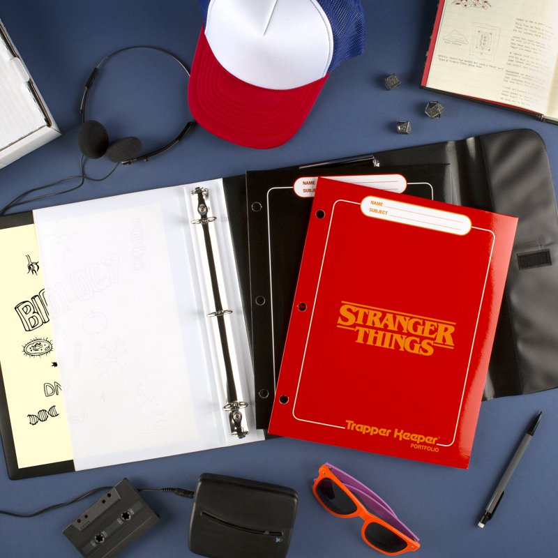 Stranger Things Trapper Keeper Binder with Creatures Design, 1-Inch Metal Rings – Office Organization