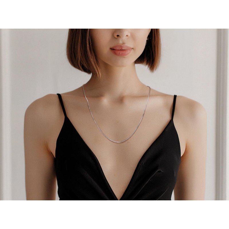 Sterling Silver Herringbone Chain Necklace 18 Inch in Italy