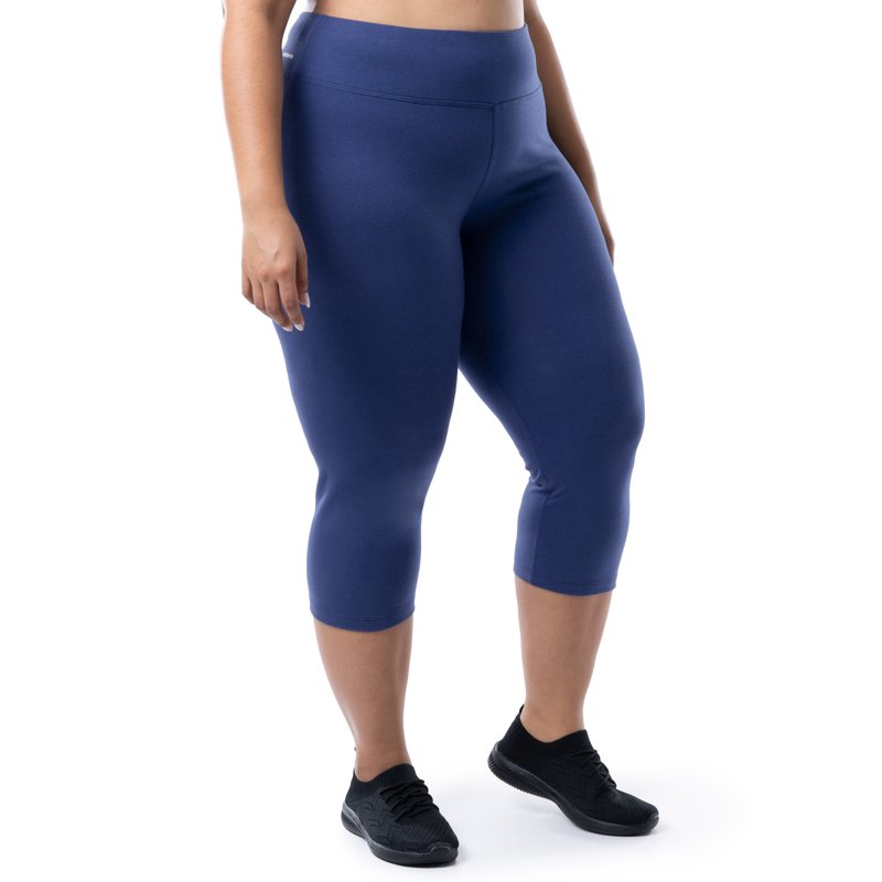 Plus Size Women's Active Capri Leggings with Moisture-Wicking Tech