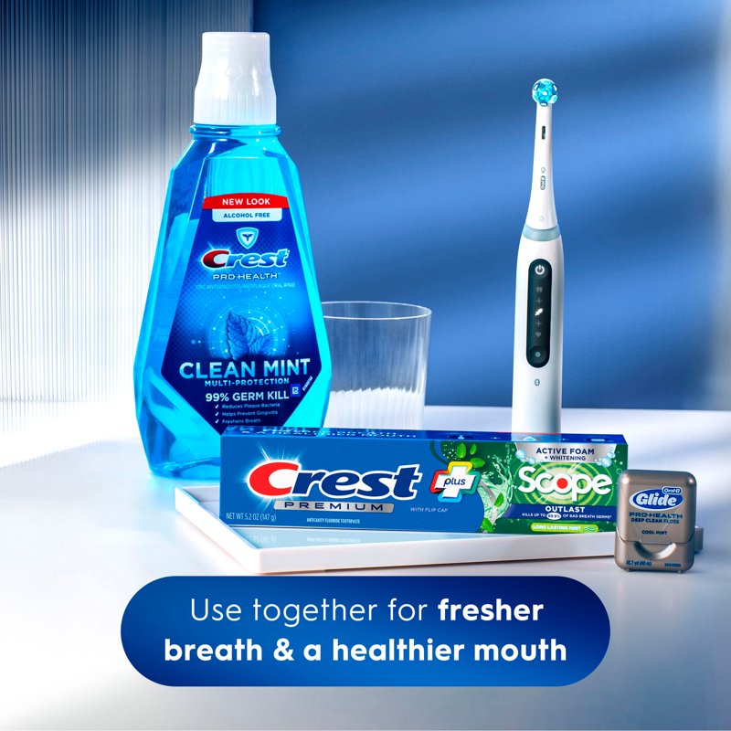 (4 Pack) Crest Fluoride Toothpaste with Mint Flavor - 3 x 5.2 oz Family Pack, Cavity & Stain Protection