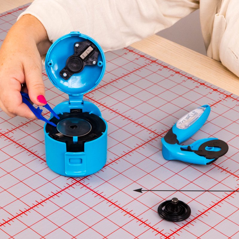 Precision Rotary Cutter & Ruler Set with Sharpener - Quilting & Sewing