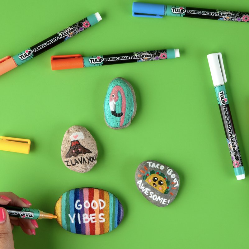 Fabric Markers Set of 15 - Permanent No-Bleed Markers for Light & Dark Textiles