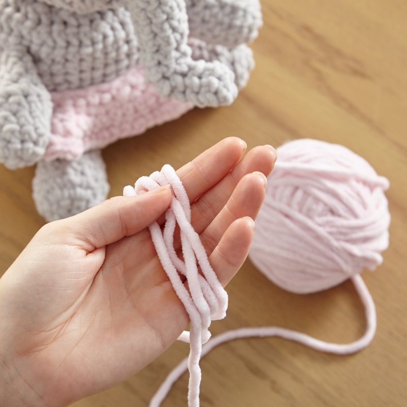 Bulky Chenille Yarn 6-Pack for Crocheting & Knitting - Soft, Plush, 7 oz Skeins
