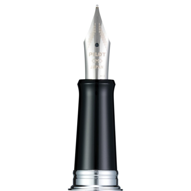 Fountain Pen with Black Gloss Brass Barrel and Medium Nib