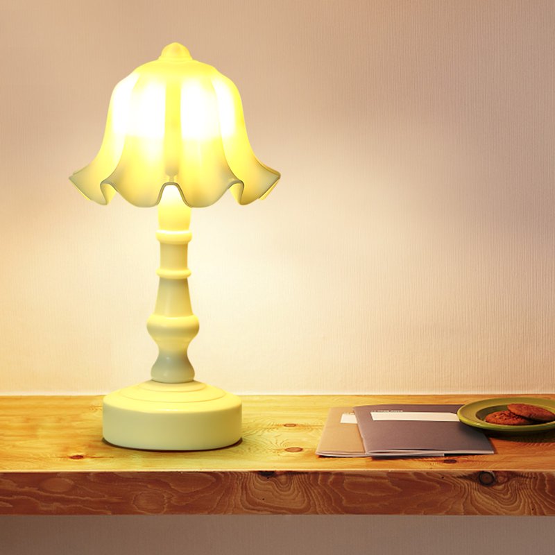 Cordless Bedside Lamp 5.5 Inch Retro Night Light for Bedroom & Living Room