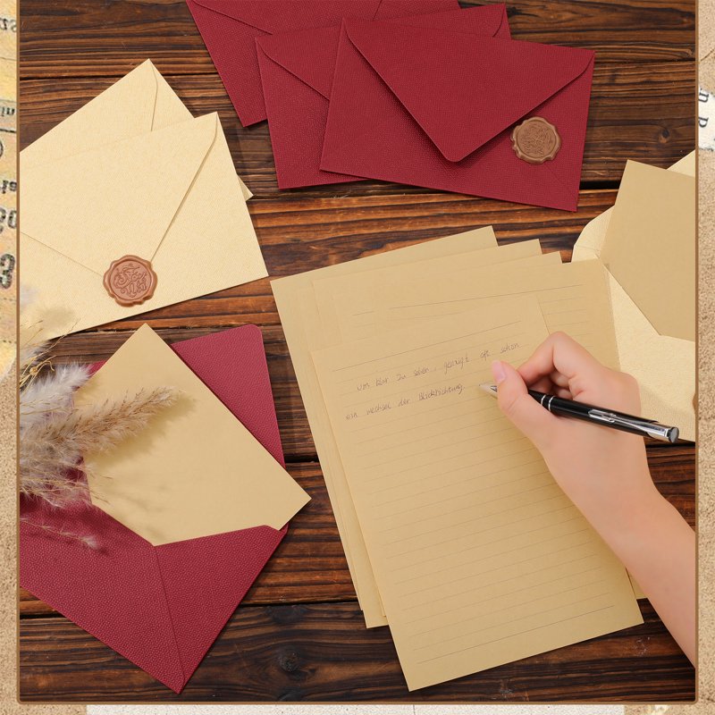 Vintage Stationery Set with Kraft Paper Envelopes and Wax Seals - 36 Pieces