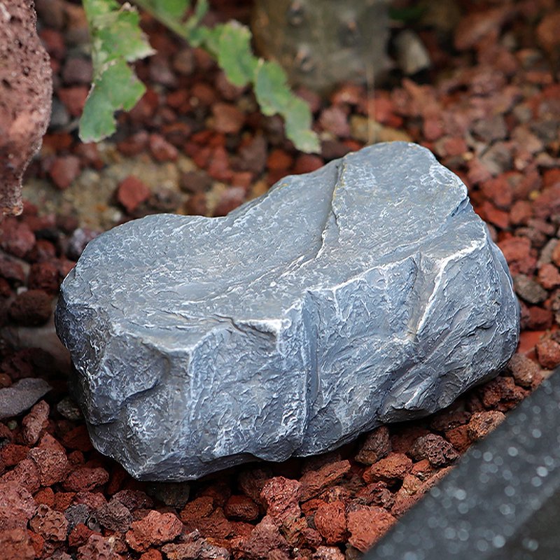 Outdoor Faux Rock Key Hider with Secret Compartment - Weather-Resistant Garden Safe