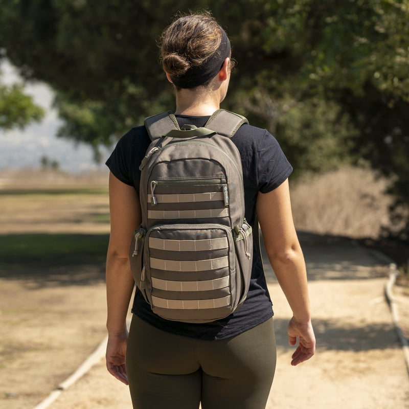 17L Unisex Outdoor Backpack with Hydration Compatibility and Multiple Pockets