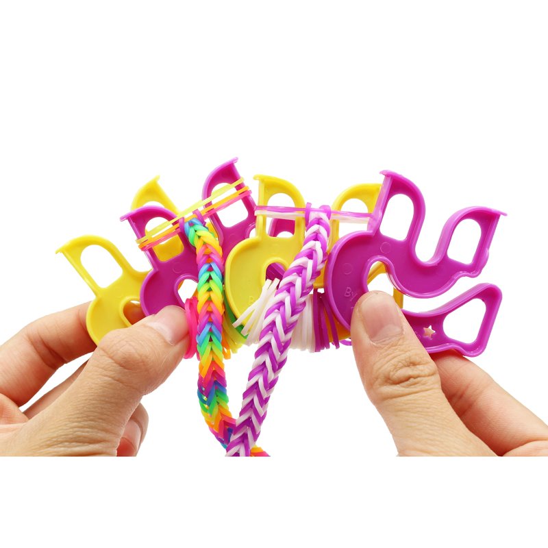 Rainbow Loom Rubber Band Treasure Box Craft Kit with 8,000 Bands & Clips