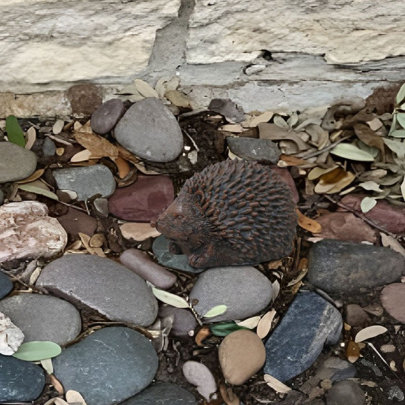 Outdoor Hedgehog Key Hider - Weather-Resistant Fake Rock Safe Lock Box for Garden and Yard