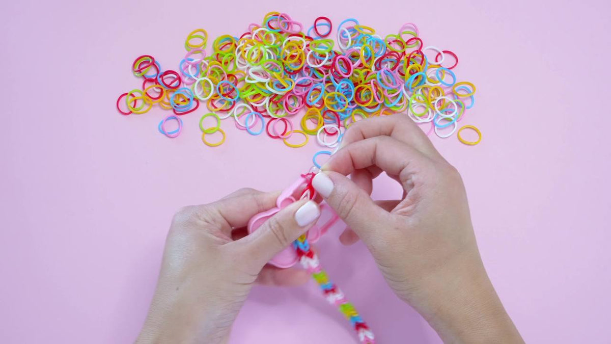 Rainbow Loom Beadmoji Care Bears Celebration Bracelet Kit - 949 Pieces